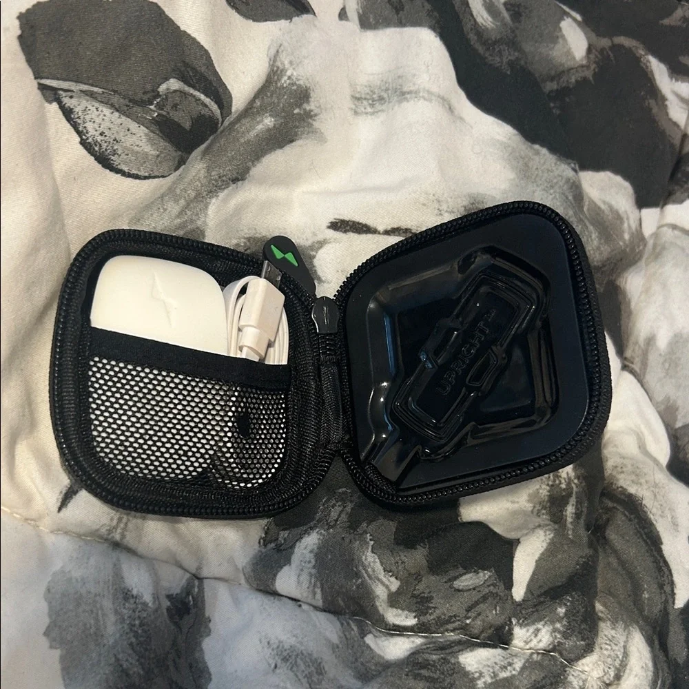UPRIGHT Slouch No More The Upright Go Posture Corrector